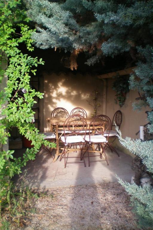 בריניול B&B Domaine Le Clos Du Pavillon מראה חיצוני תמונה