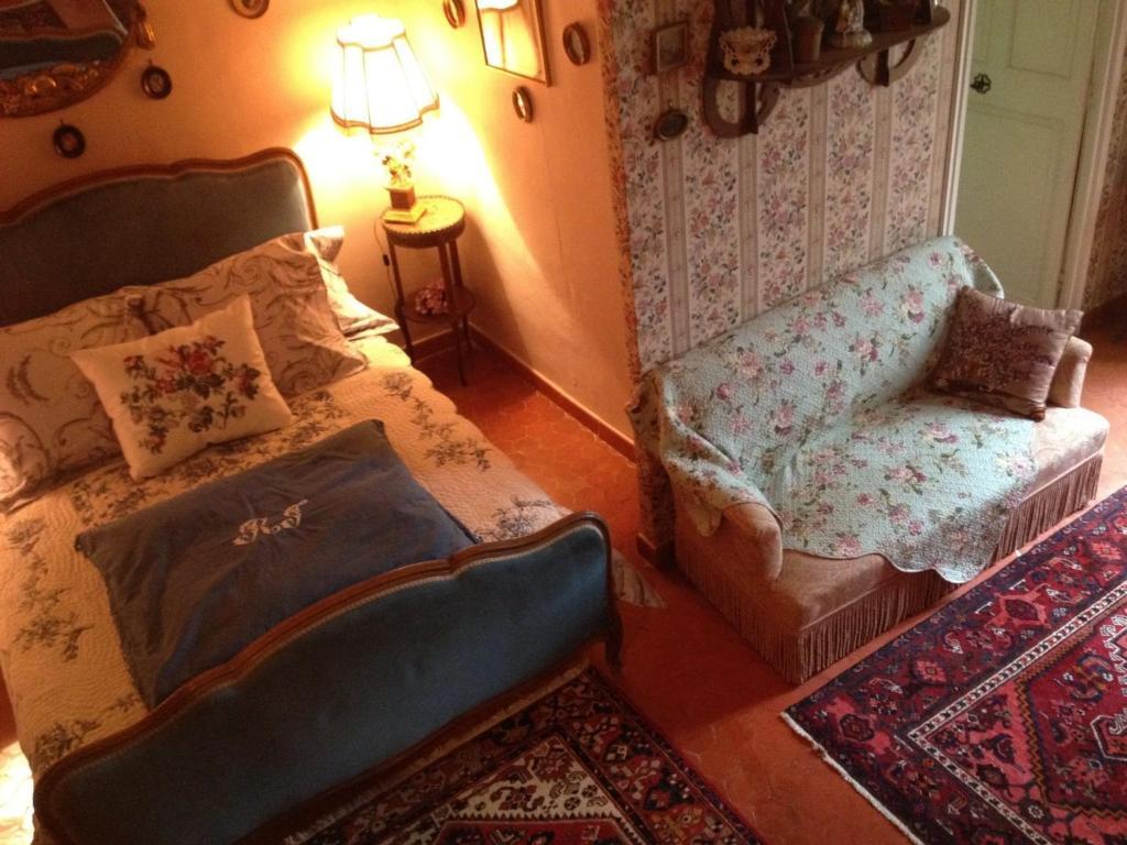 בריניול B&B Domaine Le Clos Du Pavillon חדר תמונה